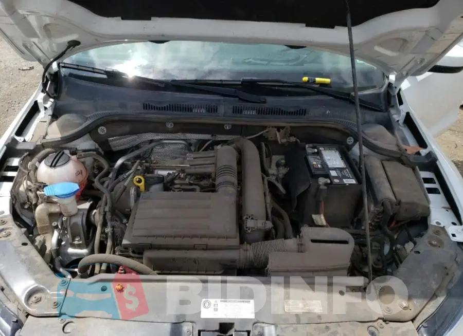 3VW2B7AJ9HM268652 Photo# 11