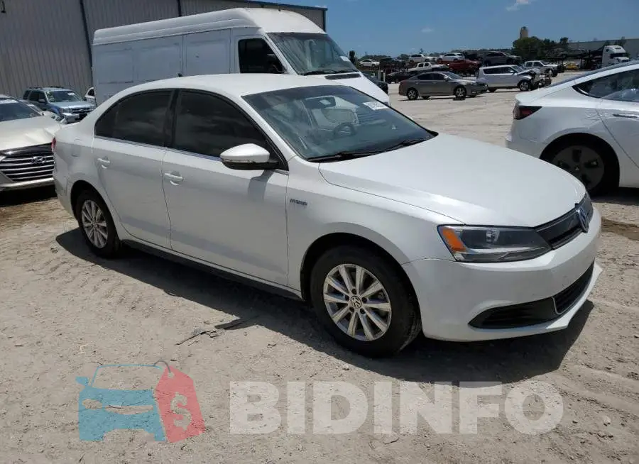 3VW637AJ5EM213416 Photo# 4