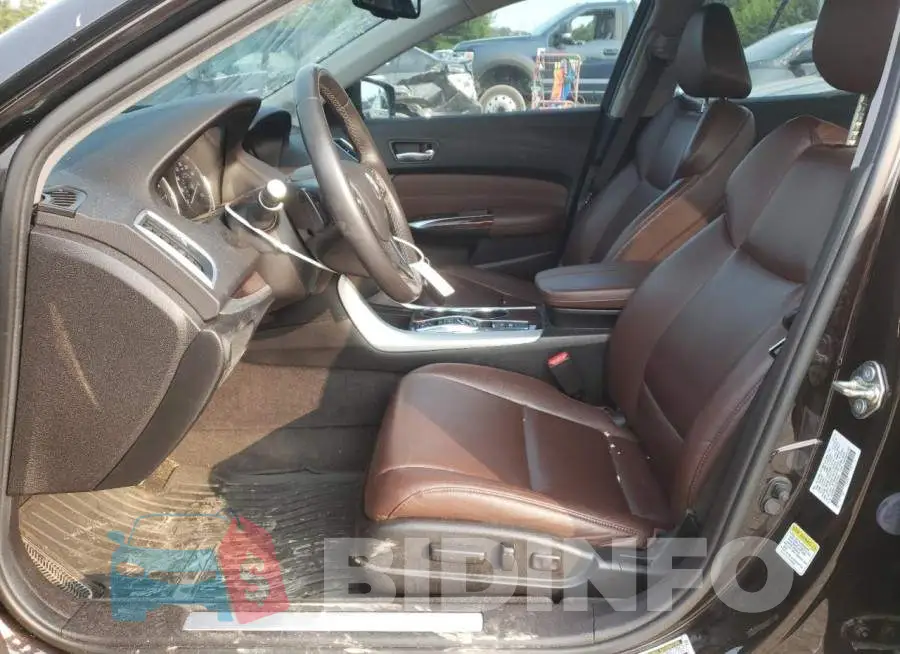 19UUB2F32FA020439 Photo# 7