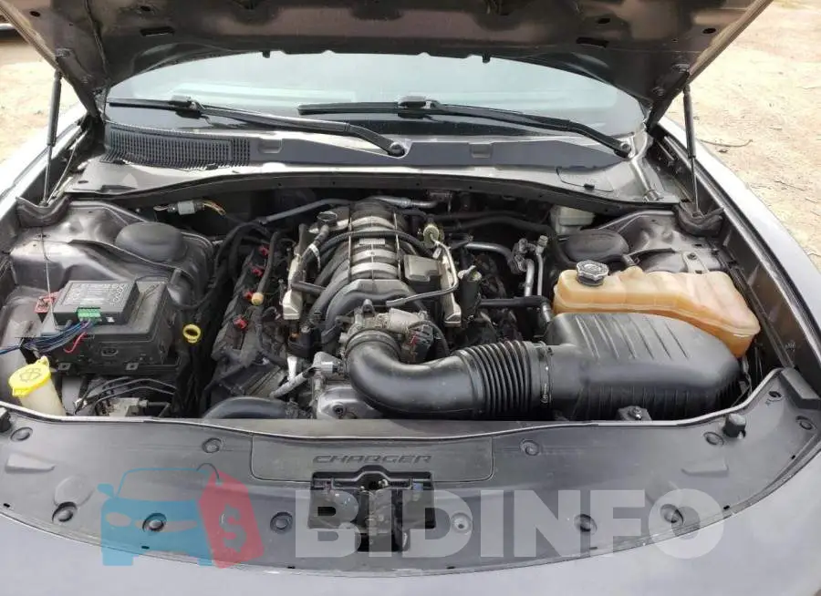 2C3CDXCT4FH851940 Photo# 11