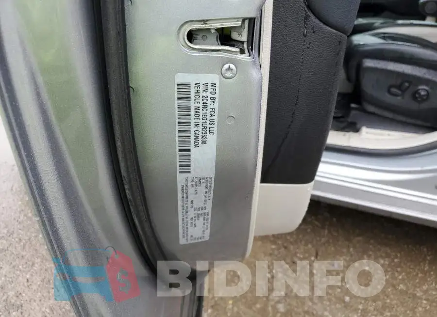 2C4RC1EG1LR236208 Photo# 13