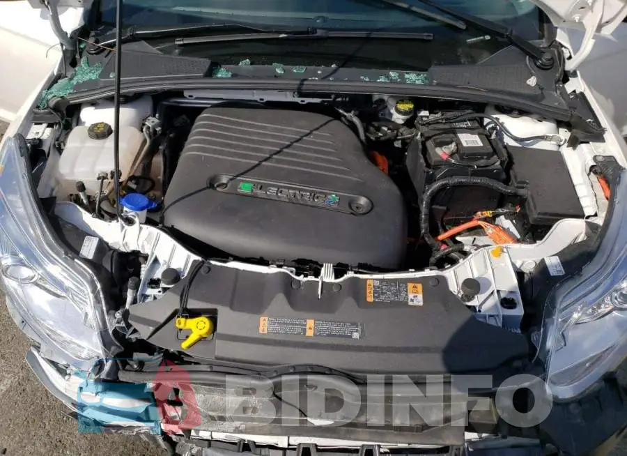 1FADP3R48FL221962 Photo# 11