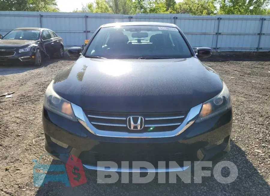 1HGCR2F81EA155297 Photo# 5