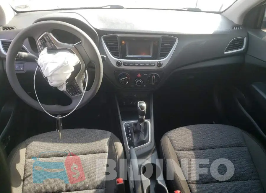3KPC24A67NE158982 Photo# 8