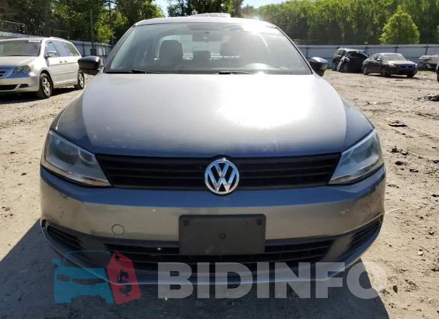 3VW1K7AJ2EM422013 Photo# 5