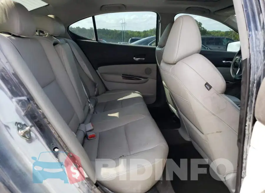 19UUB2F57GA004899 Photo# 10