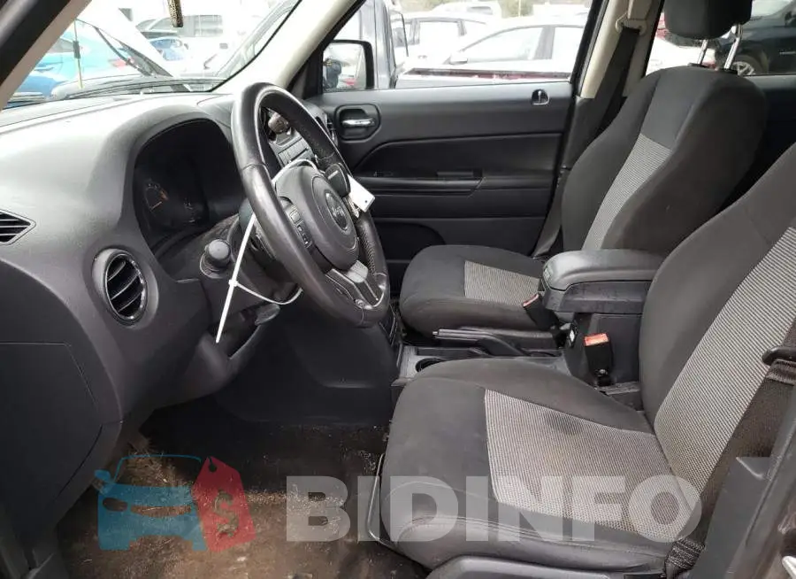 1C4NJPFB0FD178674 Photo# 7