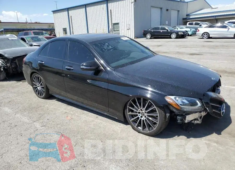55SWF4JB9JU265257 Photo# 4
