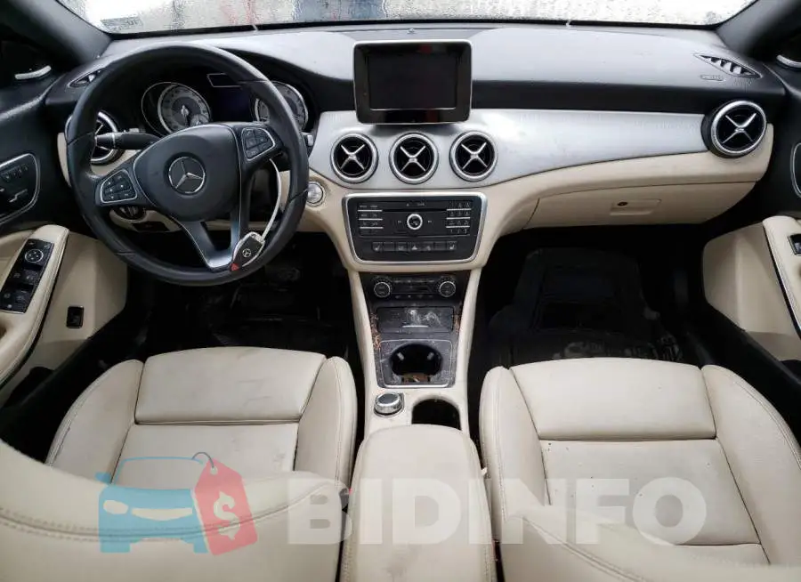 WDDSJ4GBXGN328873 Photo# 8