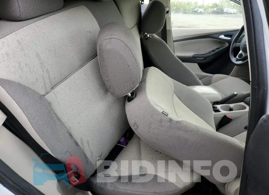 1FADP3F26EL376169 Photo# 10
