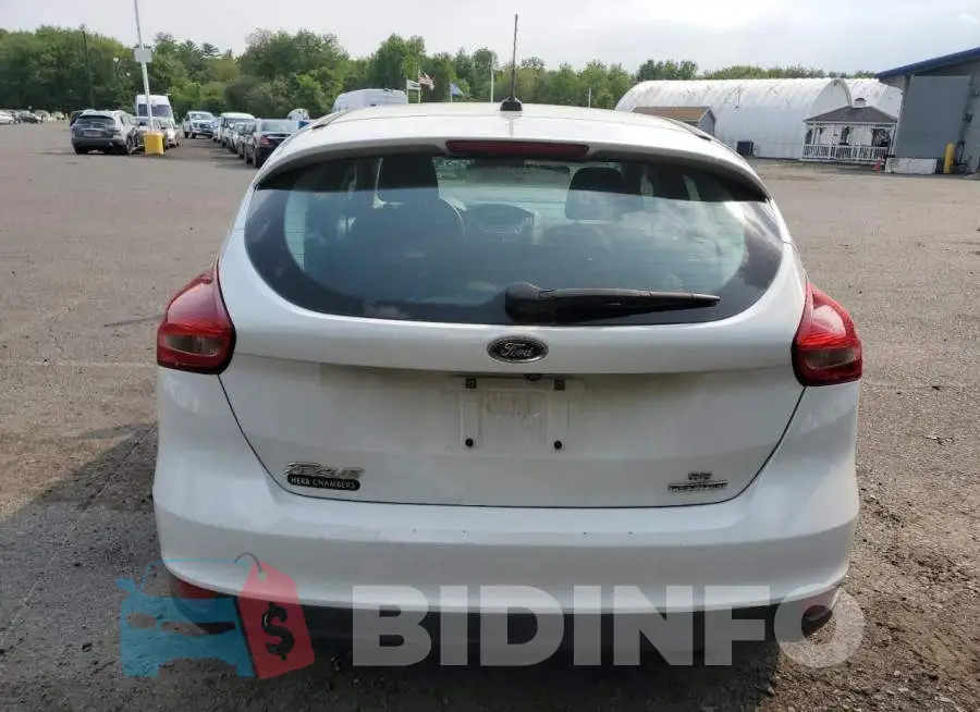 1FADP3K25GL204773 Photo# 6