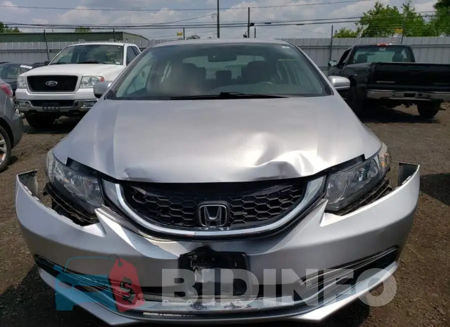 19XFB2F50EE226976 Photo# 5