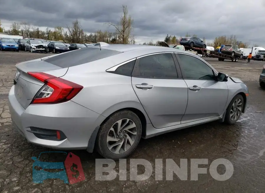 19XFC2F74HE209407 Photo# 3