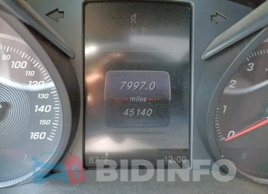 55SWF4JBXJU250394 Photo# 1