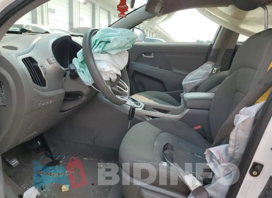 KNDPB3AC7F7738669 Photo# 7