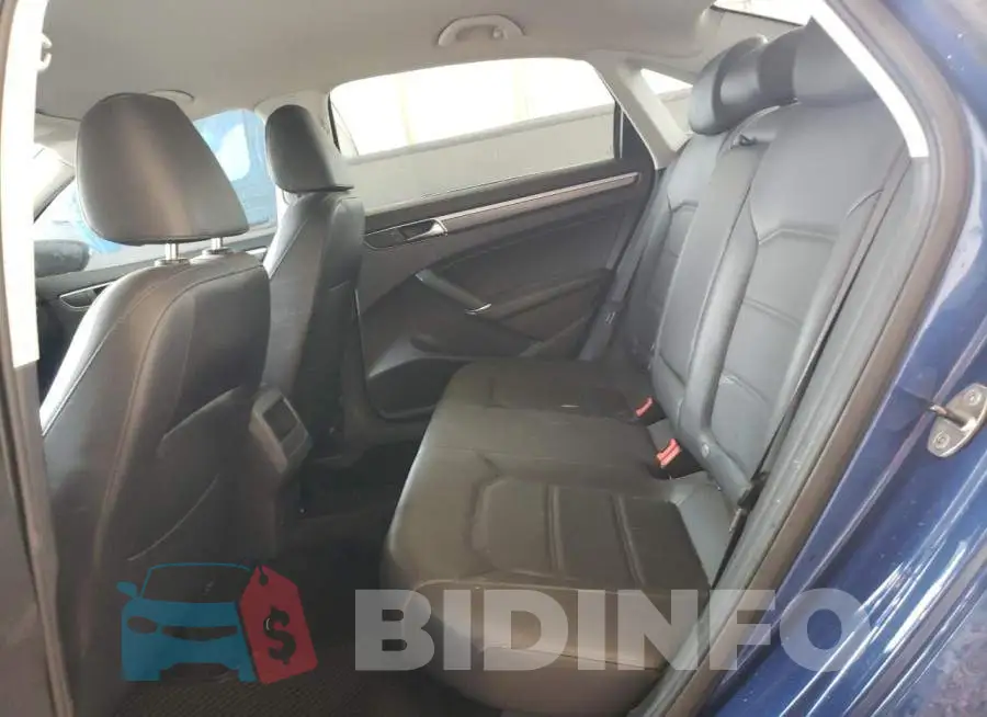 1VWDT7A38HC060285 Photo# 10