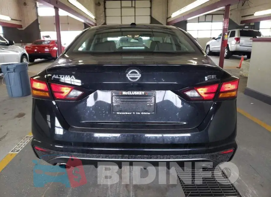 1N4BL4CV1KC169904 Photo# 6