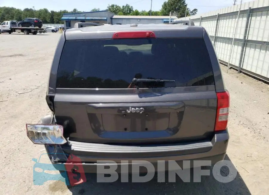 1C4NJPBB4GD774460 Photo# 6