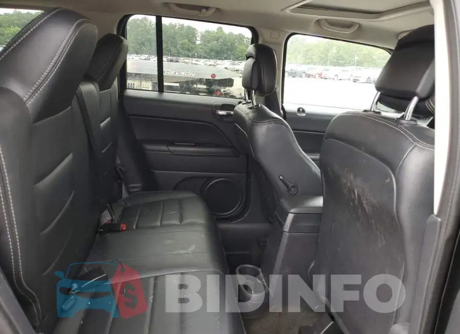1C4NJRFB1GD650975 Photo# 11