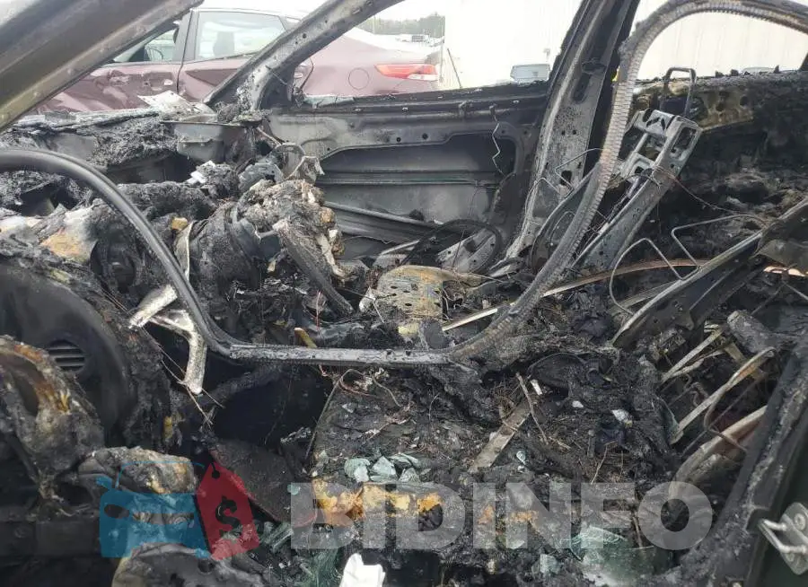 2C3CDXGJ0MH557022 Photo# 7