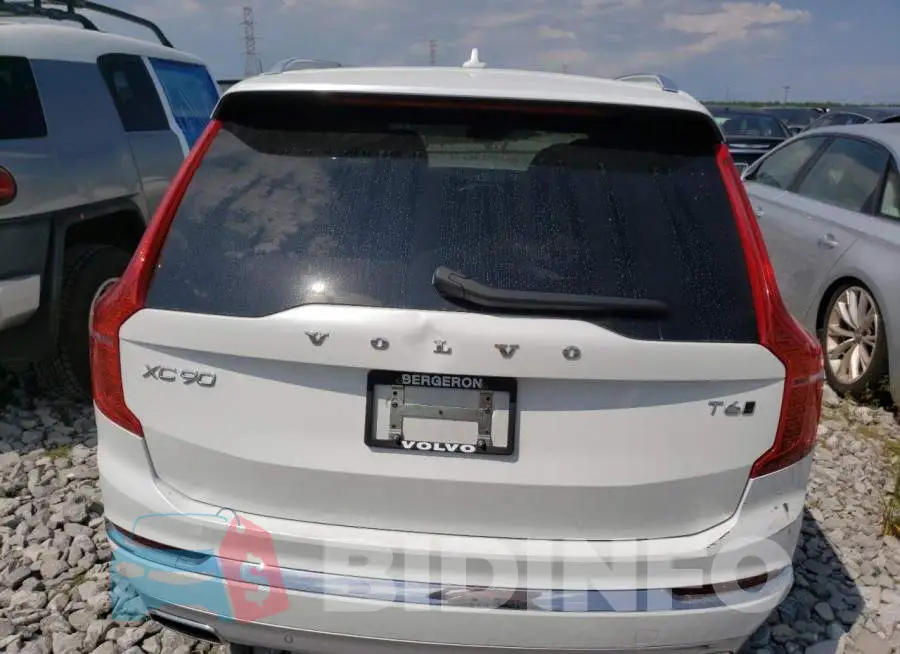 YV4A22PL3M1748474 Photo# 6