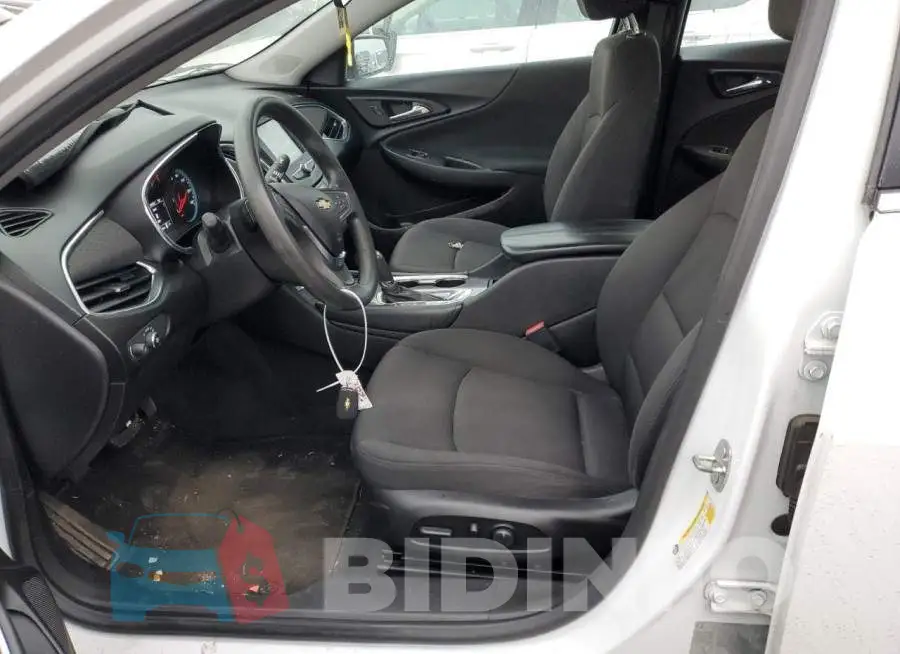 1G1ZD5ST5JF261700 Photo# 7