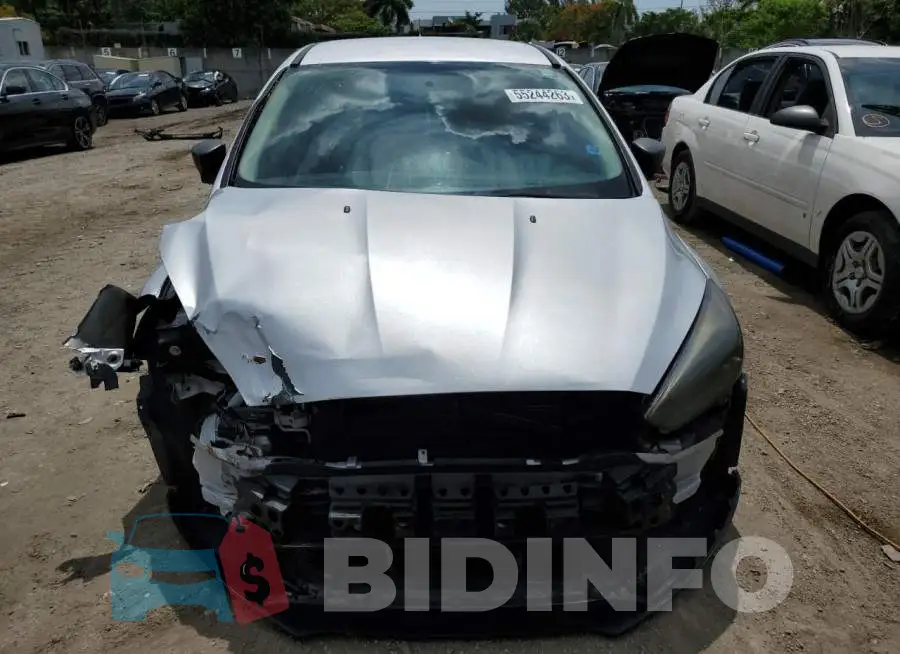 1FADP3E24GL342994 Photo# 5