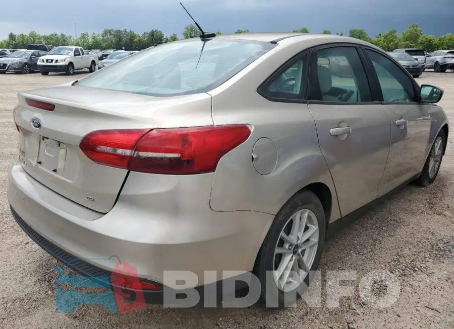 1FADP3F2XJL255607 Photo# 3