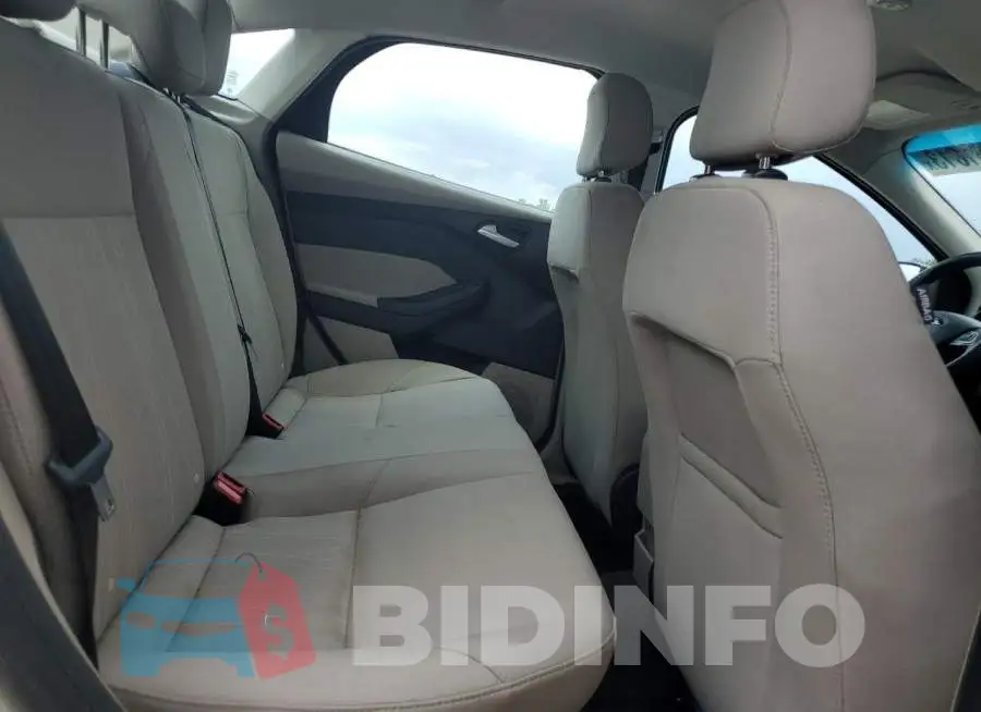 1FADP3F2XJL255607 Photo# 10