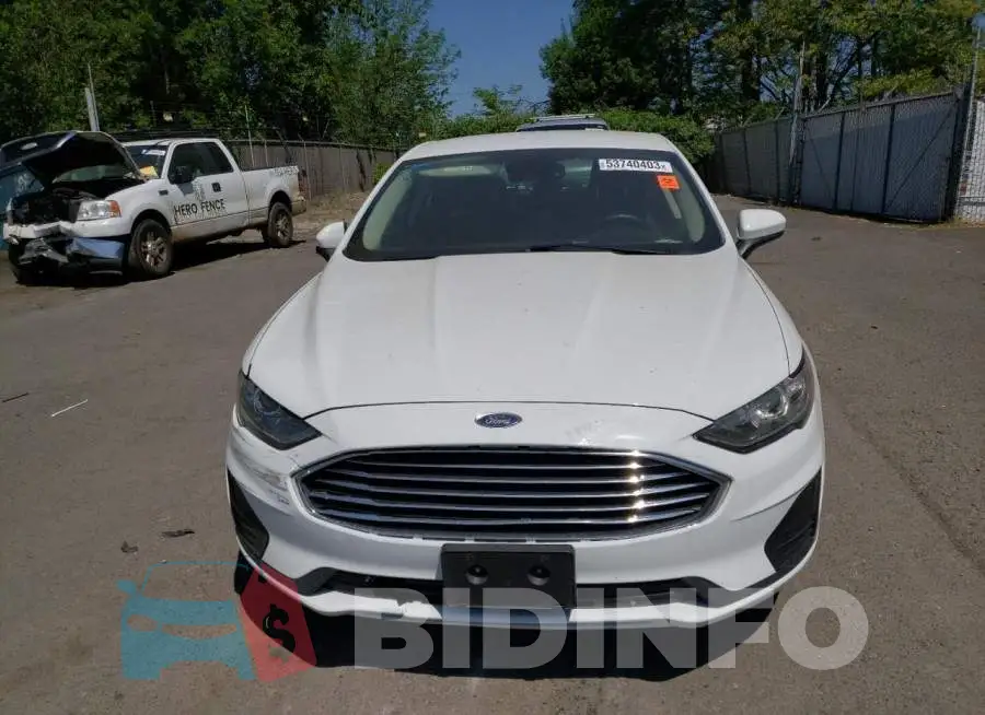 3FA6P0LU2KR272160 Photo# 5