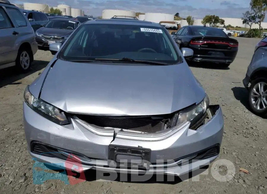 19XFB2F83FE209245 Photo# 5