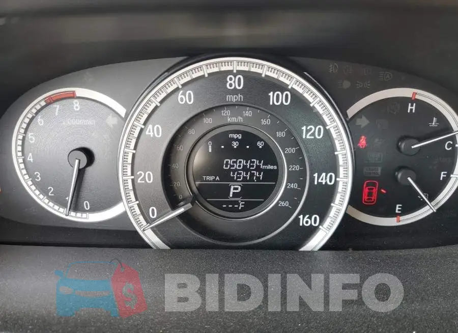1HGCR2F3XHA262289 Photo# 9