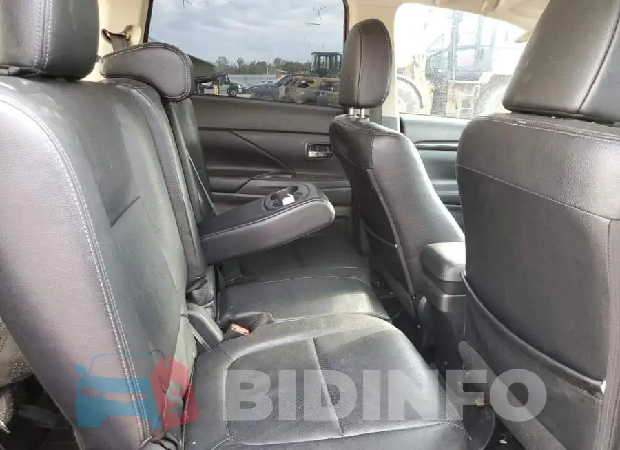 JA4AD3A31JZ052425 Photo# 11