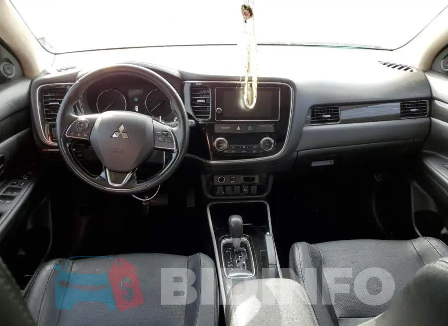 JA4AD3A31JZ052425 Photo# 8