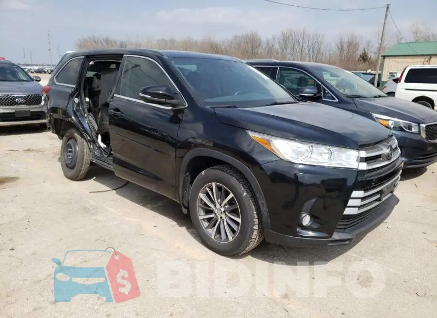 5TDJZRFH2JS531436 Photo# 4