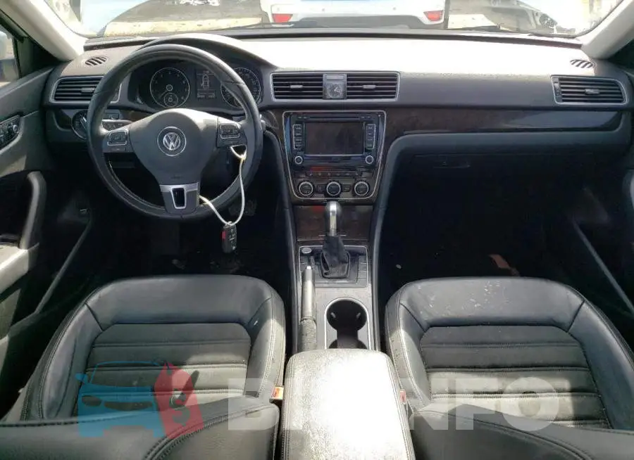 1VWCS7A36FC056876 Photo# 8