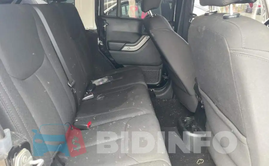 1C4BJWEG1GL182363 Photo# 6