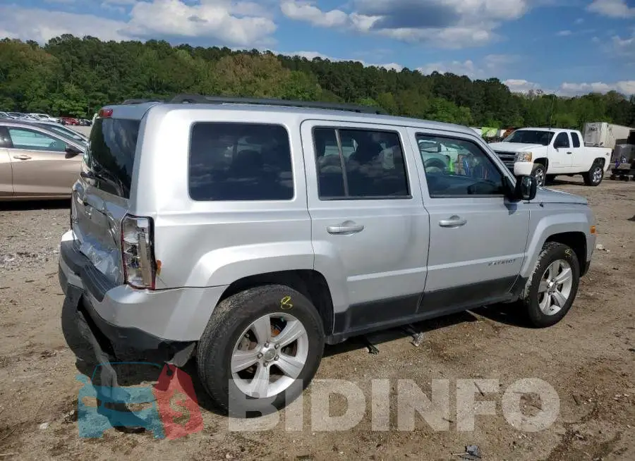 1C4NJRBB2ED561936 Photo# 3