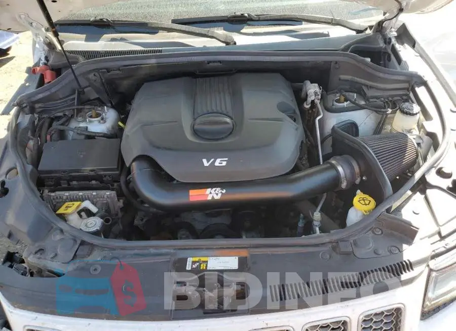 1C4RJFJG8FC135186 Photo# 11