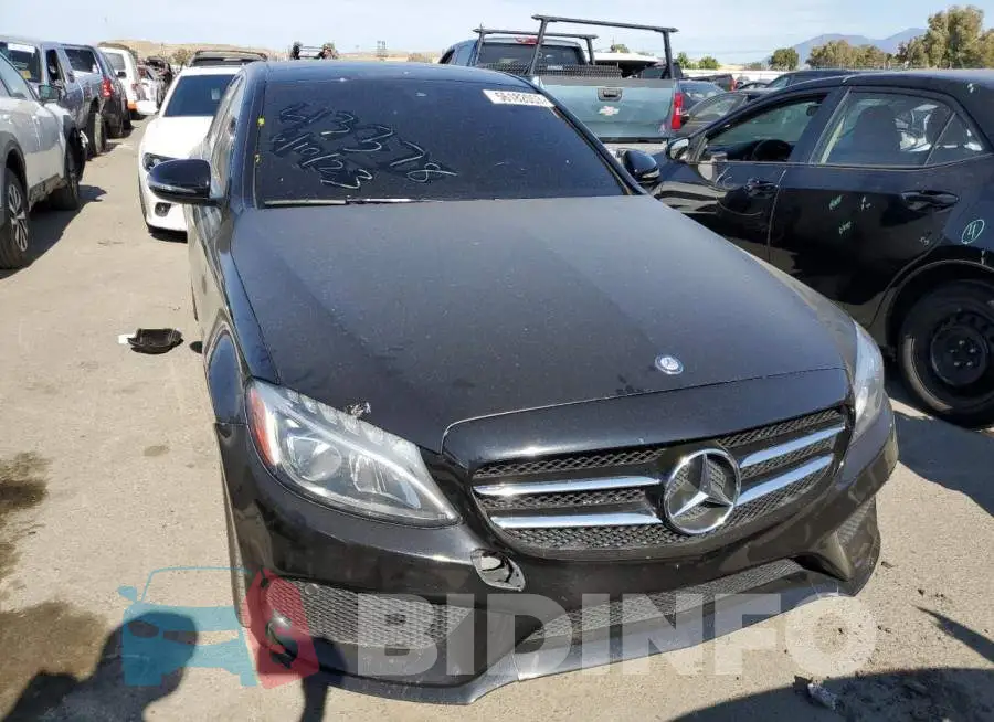 55SWF4JB4GU164992 Photo# 5