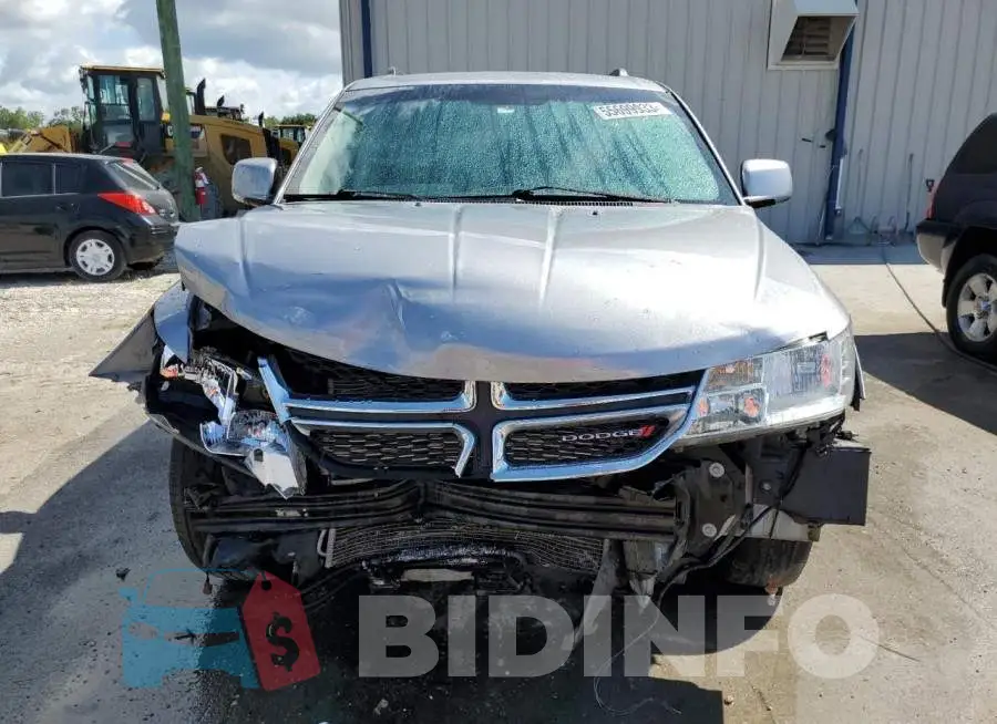 3C4PDCBG8FT711388 Photo# 5