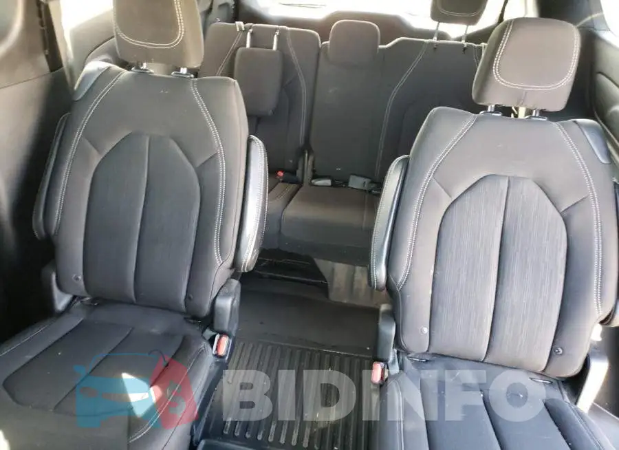 2C4RC1FG9KR506783 Photo# 10