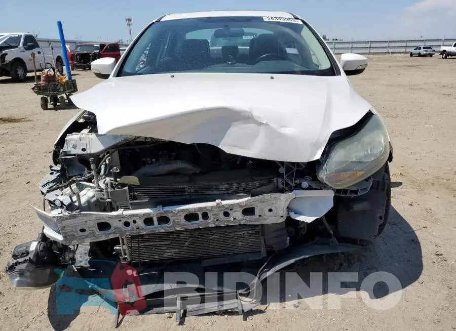 1FADP3J23EL303512 Photo# 5
