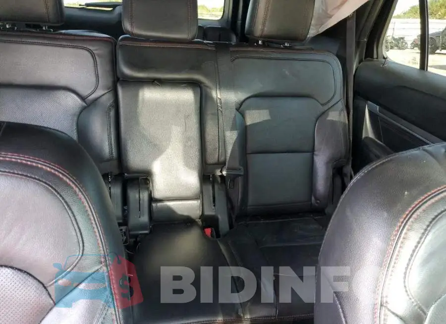1FM5K8GT4JGB63155 Photo# 10