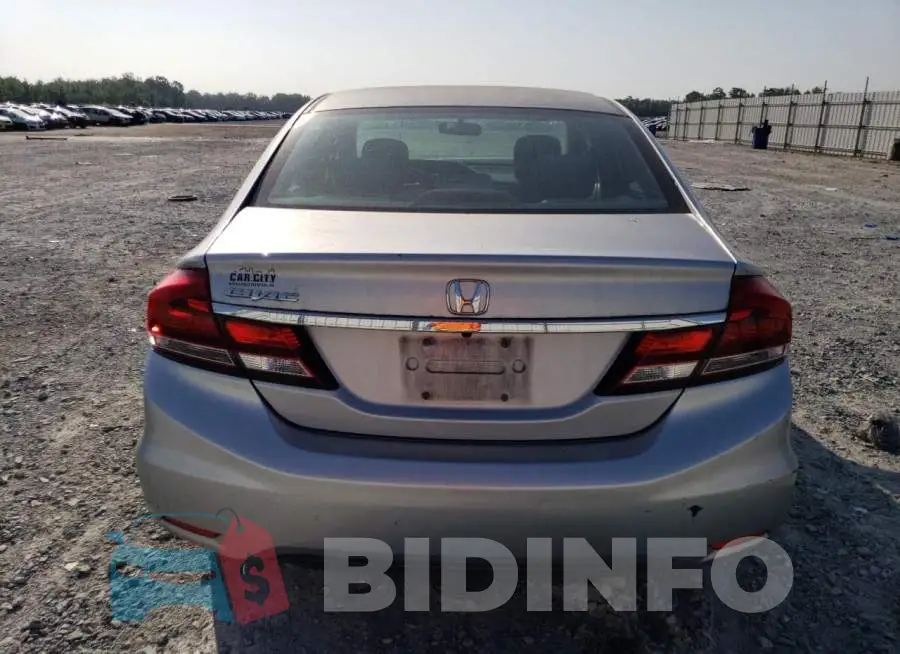 19XFB2F50EE042119 Photo# 6