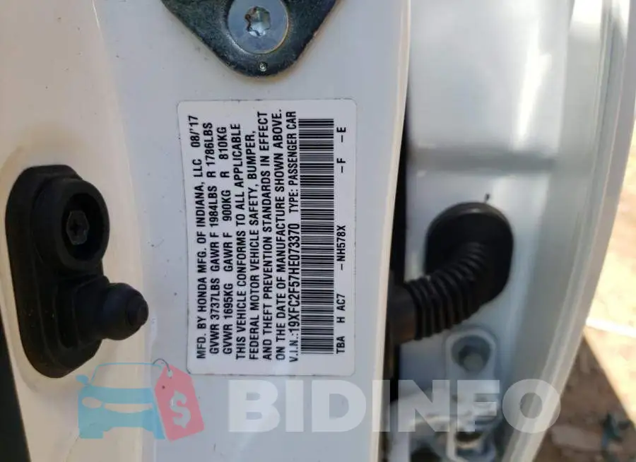19XFC2F57HE073370 Photo# 12