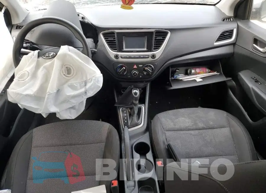 3KPC24A39KE077824 Photo# 8