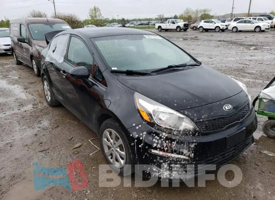 KNADM4A32H6015692 Photo# 4