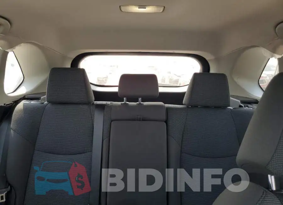 2T3F1RFV8NW321351 Photo# 10