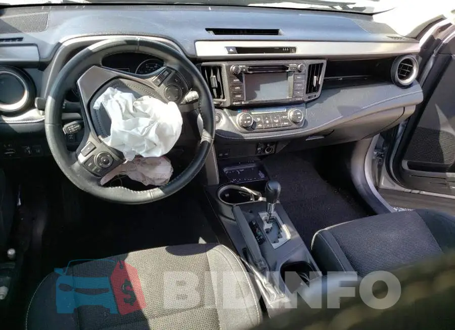 2T3RFREV4JW808914 Photo# 8